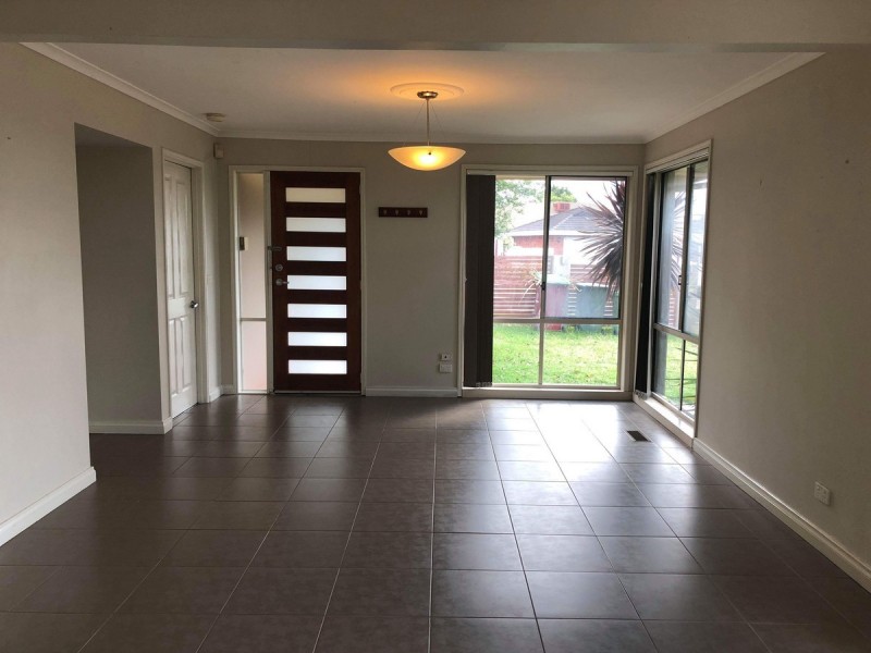 65 Hinrichsen Drive, Hallam VIC 3803