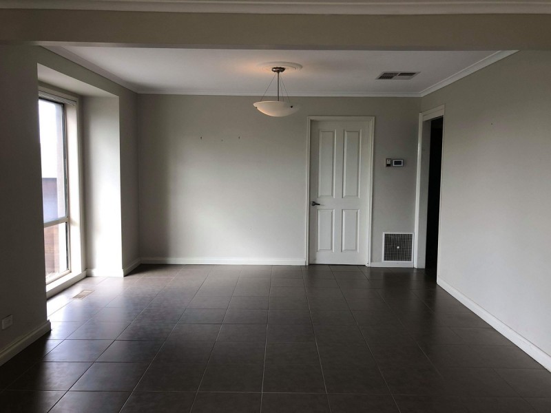 65 Hinrichsen Drive, Hallam VIC 3803