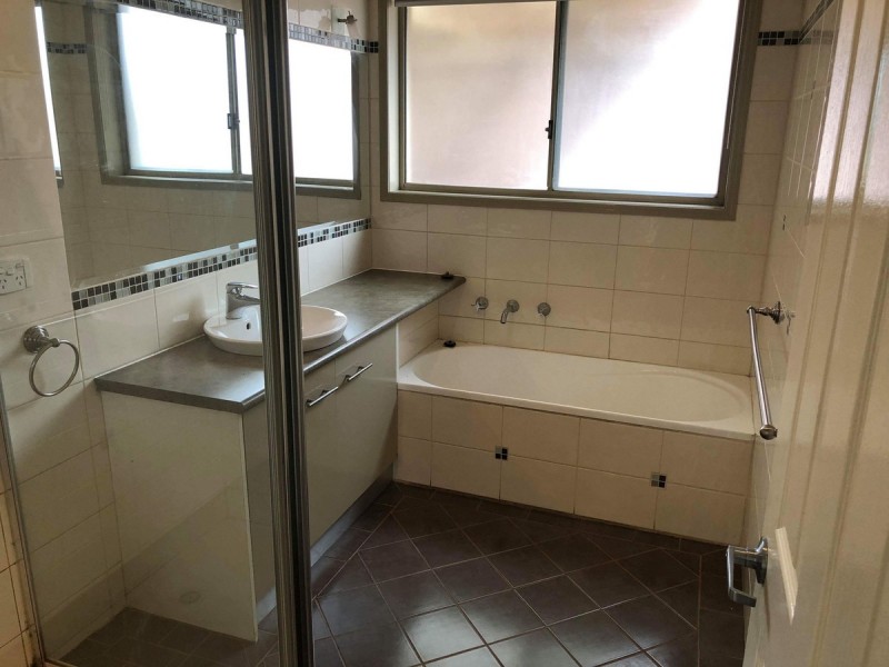 65 Hinrichsen Drive, Hallam VIC 3803