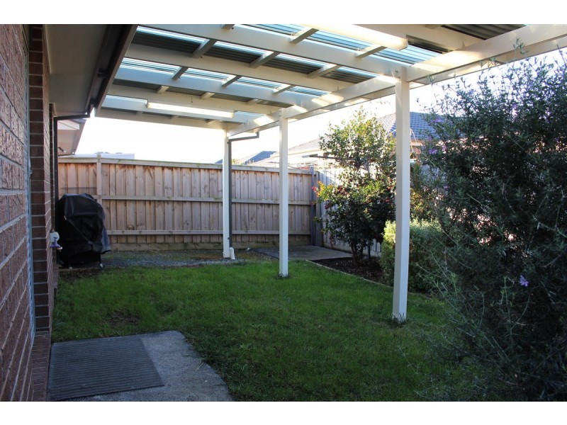 13 Paxford Drive, Cranbourne North VIC 3977