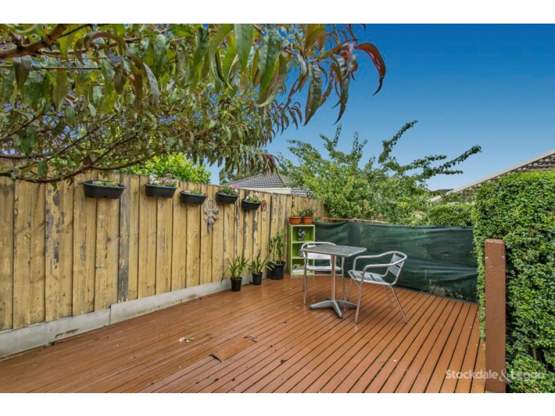 30 Manatoka Crescent, Hampton Park VIC 3976