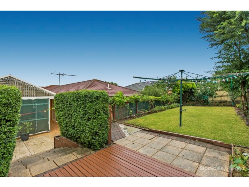 30 Manatoka Crescent, Hampton Park VIC 3976