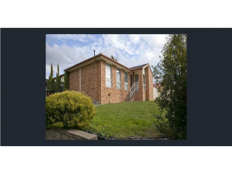 6 Axedale Crescent, Endeavour Hills VIC 3802