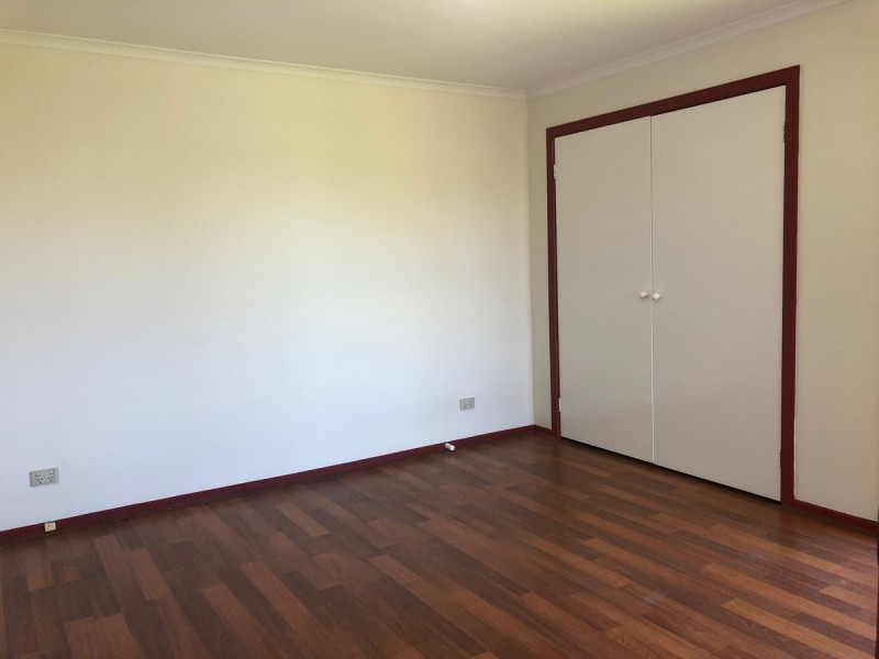 6 Axedale Crescent, Endeavour Hills VIC 3802