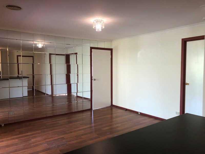 6 Axedale Crescent, Endeavour Hills VIC 3802