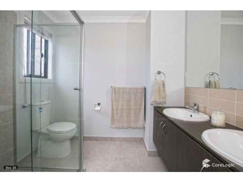 32 Pyrenees Road, Clyde VIC 3978