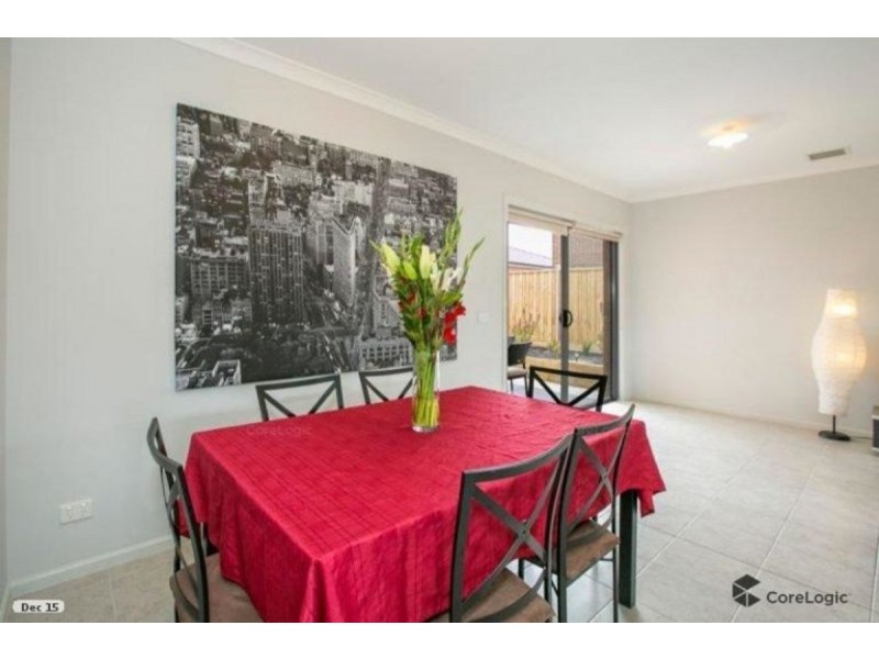 32 Pyrenees Road, Clyde VIC 3978