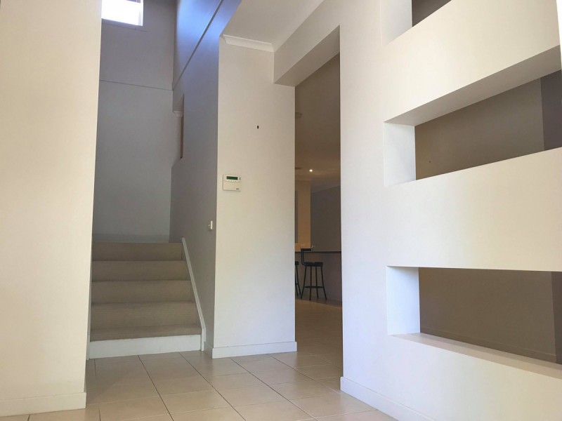 39 Golden Grove Drive, Narre Warren South VIC 3805