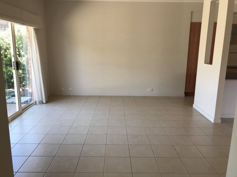 39 Golden Grove Drive, Narre Warren South VIC 3805