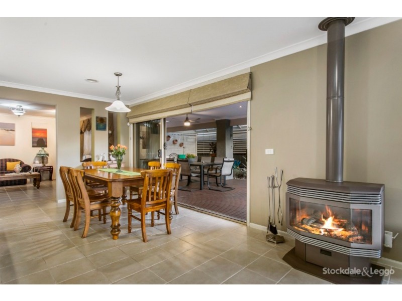 27 Jack William Way, Berwick VIC 3806