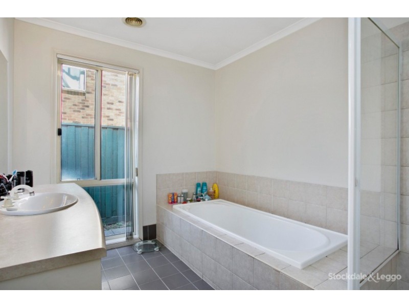 3 Croxley Place, Narre Warren South VIC 3805