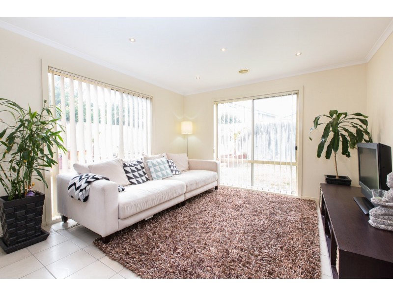 20 Henning Avenue, Lynbrook VIC 3975