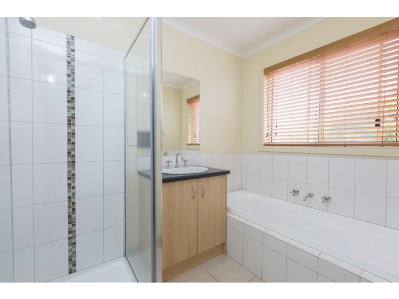 20 Henning Avenue, Lynbrook VIC 3975