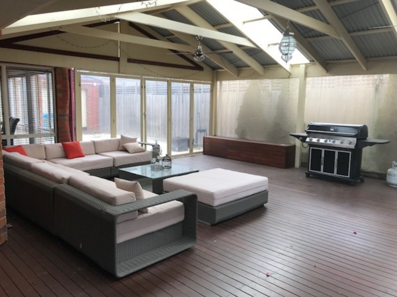 24 Kippenross Drive, Narre Warren South VIC 3805