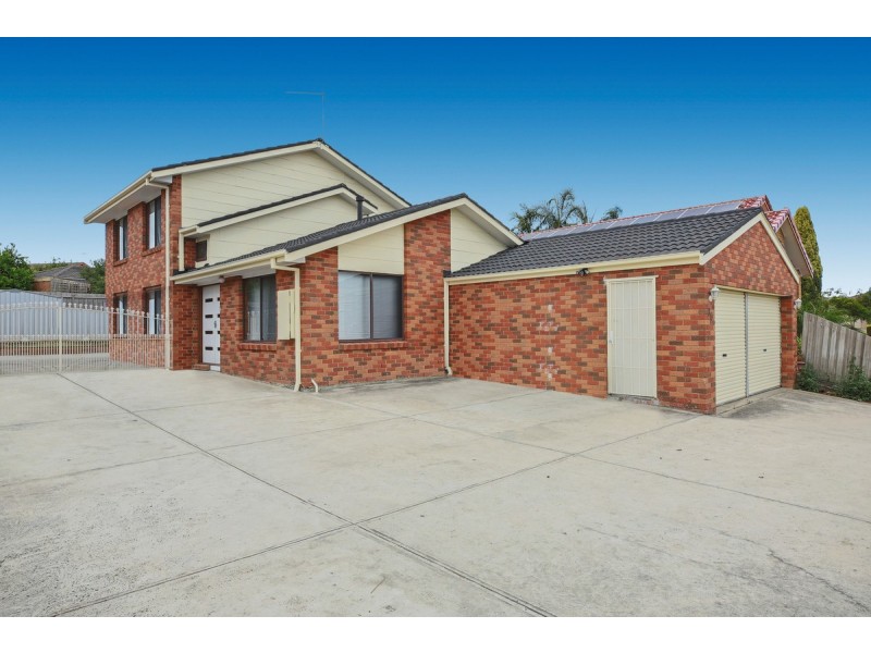 30 Springfield Drive, Narre Warren VIC 3805