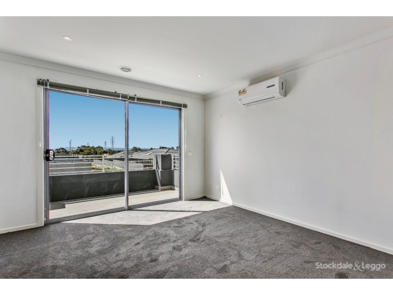 1 Belfort Lane, Cranbourne VIC 3977