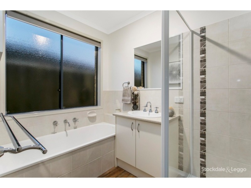 34 Filmer Crescent, Narre Warren South VIC 3805