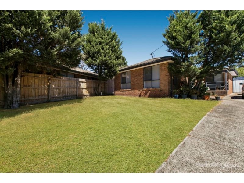 18 Kylie Court, Hampton Park VIC 3976