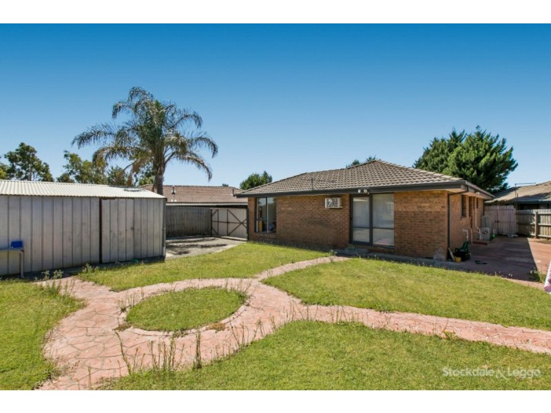 18 Kylie Court, Hampton Park VIC 3976