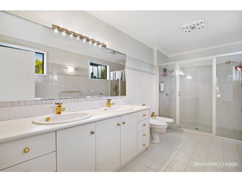 10 Jacques Road, Narre Warren North VIC 3804