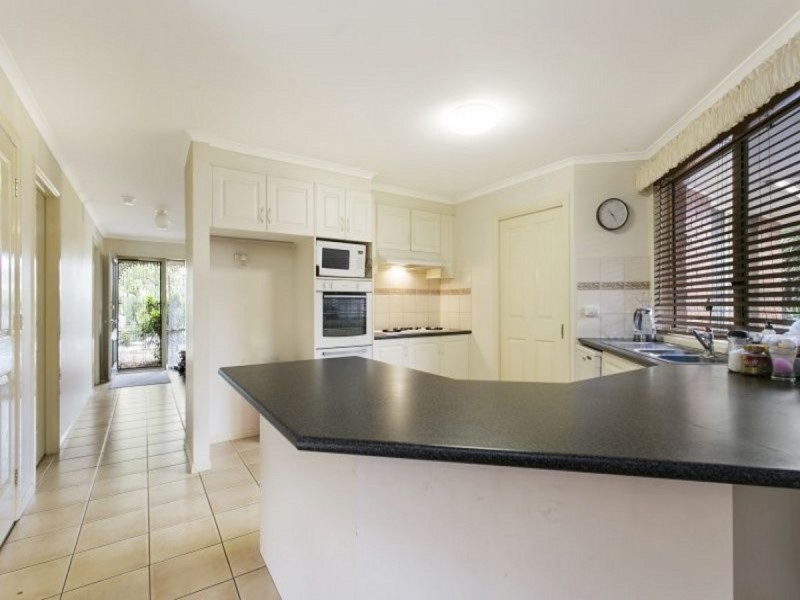 55 Robinswood Parade, Narre Warren South VIC 3805