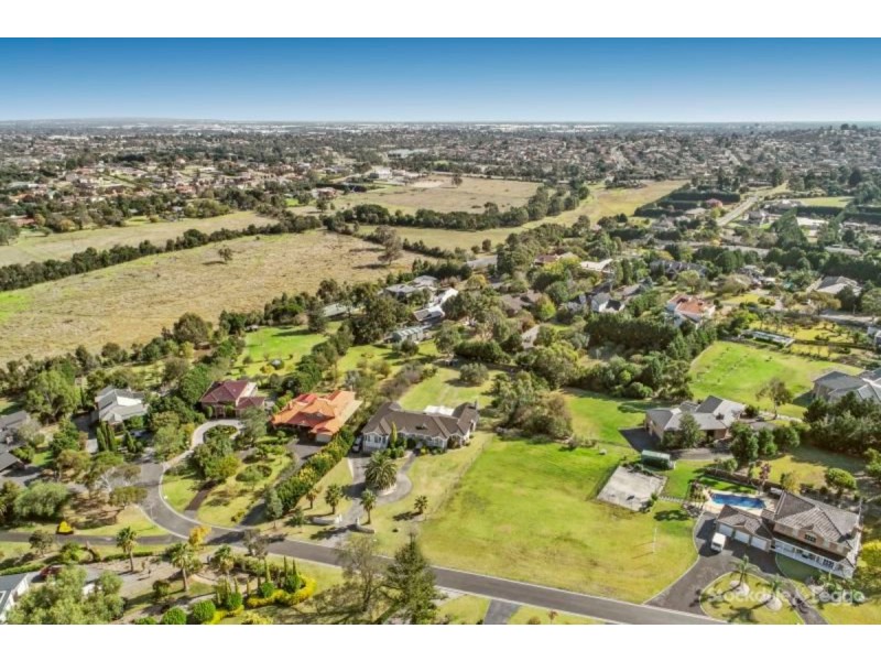 19-20 Maclaine Court, Narre Warren North VIC 3804