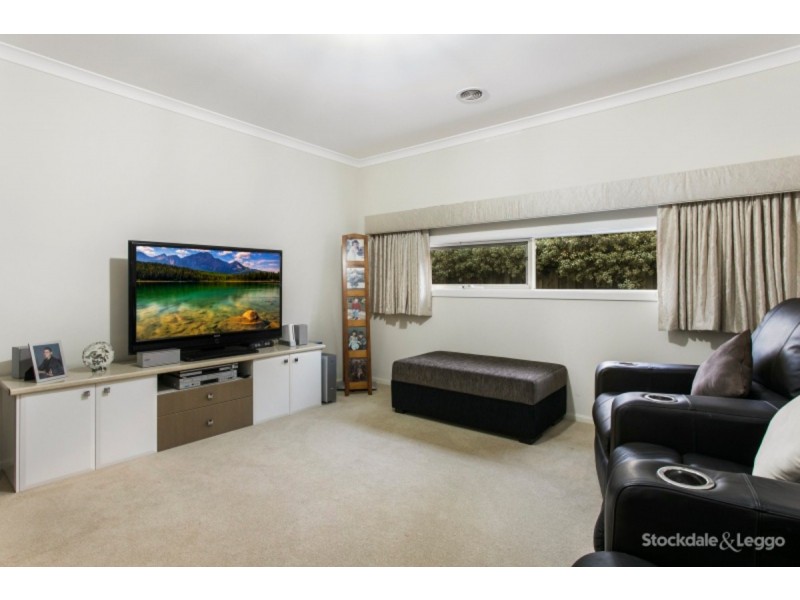 9 Haverbrack Drive, Berwick VIC 3806