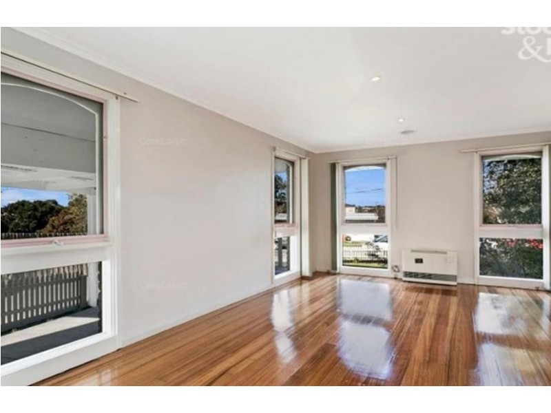 2 Meadow Wood Walk, Narre Warren VIC 3805