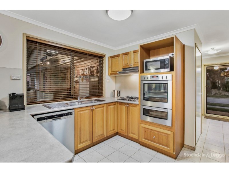 11 Jessie Street, Cranbourne North VIC 3977