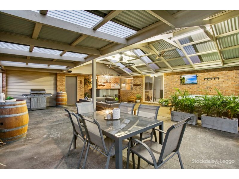 11 Jessie Street, Cranbourne North VIC 3977