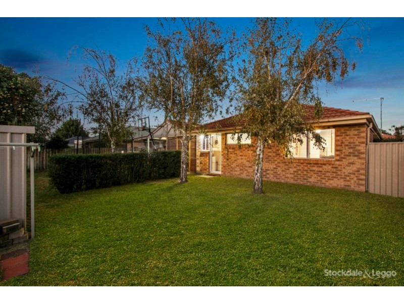 11 Jessie Street, Cranbourne North VIC 3977