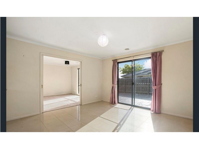 15 Sarah Louise Place, Berwick VIC 3806