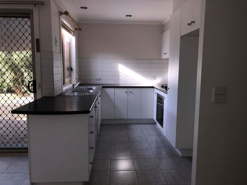 15 Sing Crescent, Berwick VIC 3806