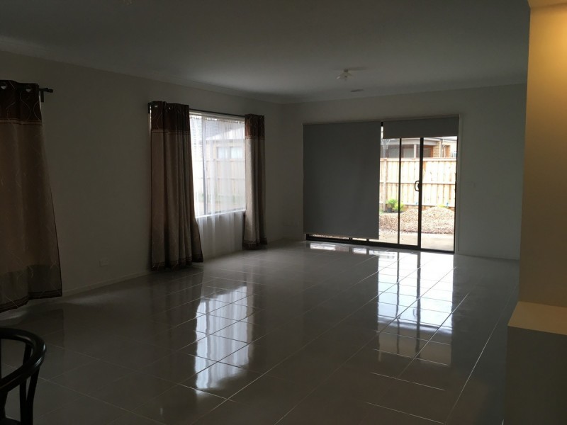 55 Castillo Avenue, Clyde North VIC 3978