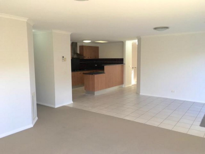 10 Woodburn Avenue, Berwick VIC 3806