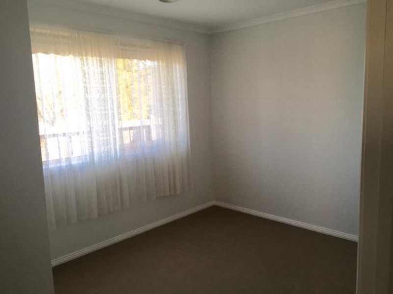 10 Woodburn Avenue, Berwick VIC 3806