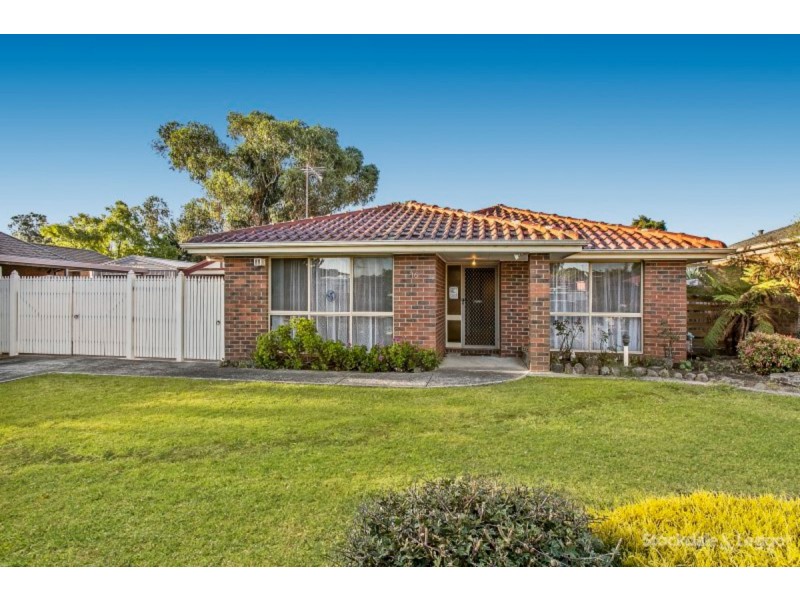 16 Ireland Avenue, Narre Warren VIC 3805