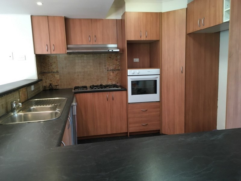 98 Sweeney Drive, Narre Warren VIC 3805