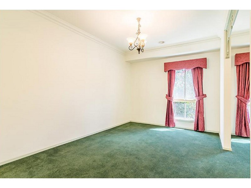 3 Filbert Court, Cranbourne North VIC 3977