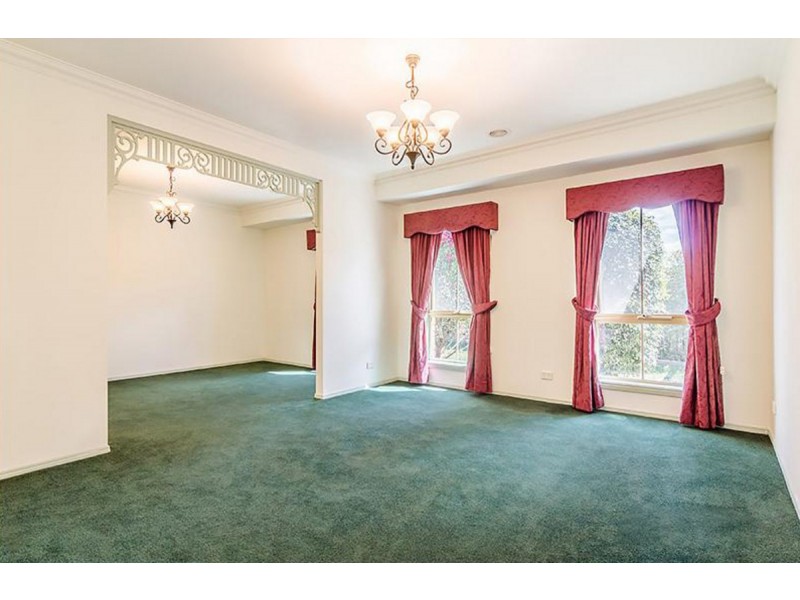 3 Filbert Court, Cranbourne North VIC 3977