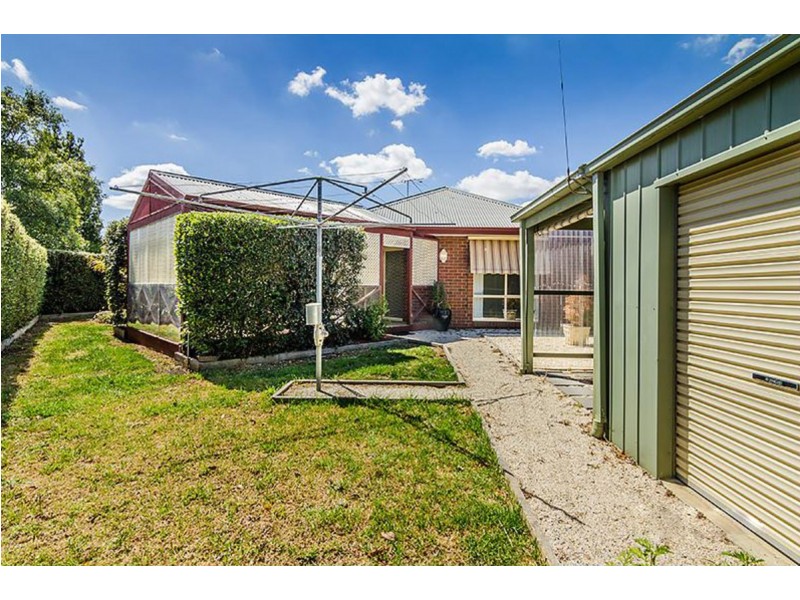 3 Filbert Court, Cranbourne North VIC 3977