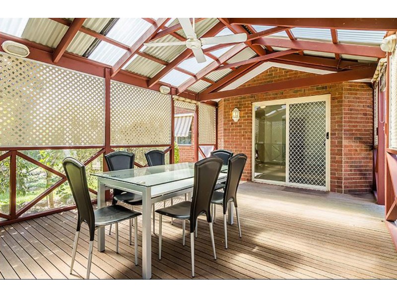 3 Filbert Court, Cranbourne North VIC 3977