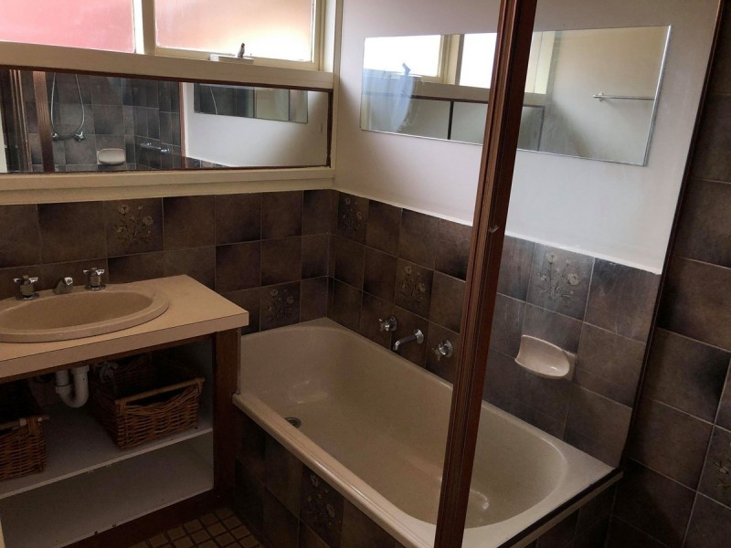 12 Earlston Square, Berwick VIC 3806