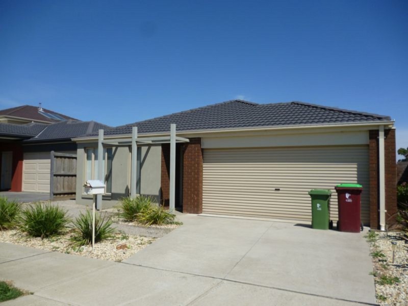 43 Bluemist Circuit, Lyndhurst VIC 3975