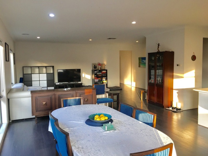 100 Selandra Boulevard, Clyde North VIC 3978