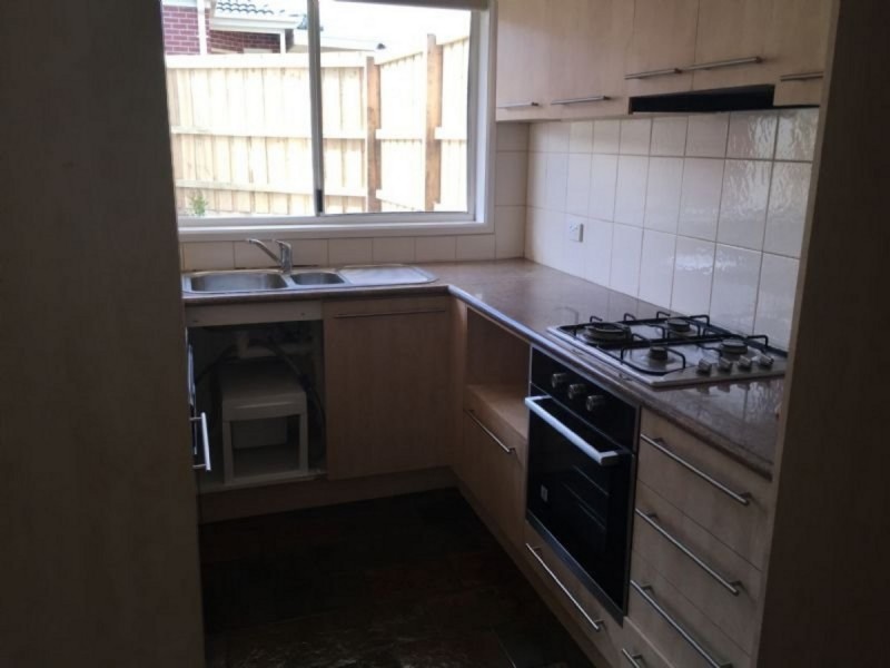 1/24 Amber Crescent, Narre Warren VIC 3805