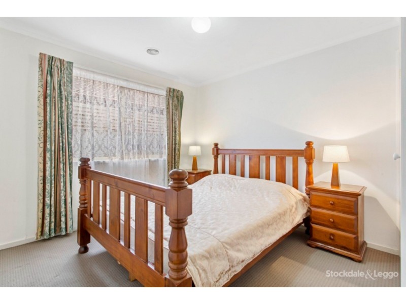 17 Breamlea Way, Cranbourne West VIC 3977