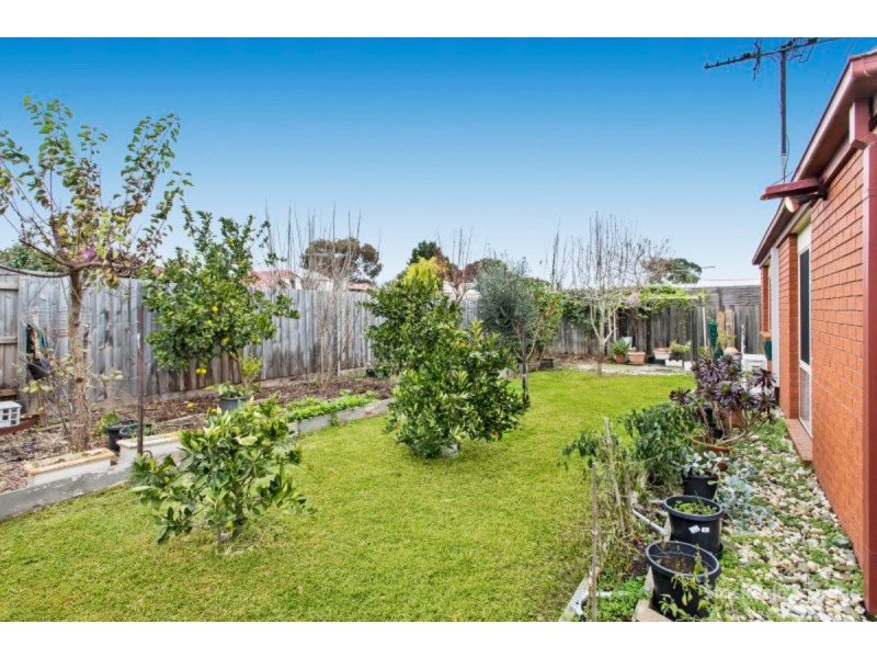 17 Breamlea Way, Cranbourne West VIC 3977