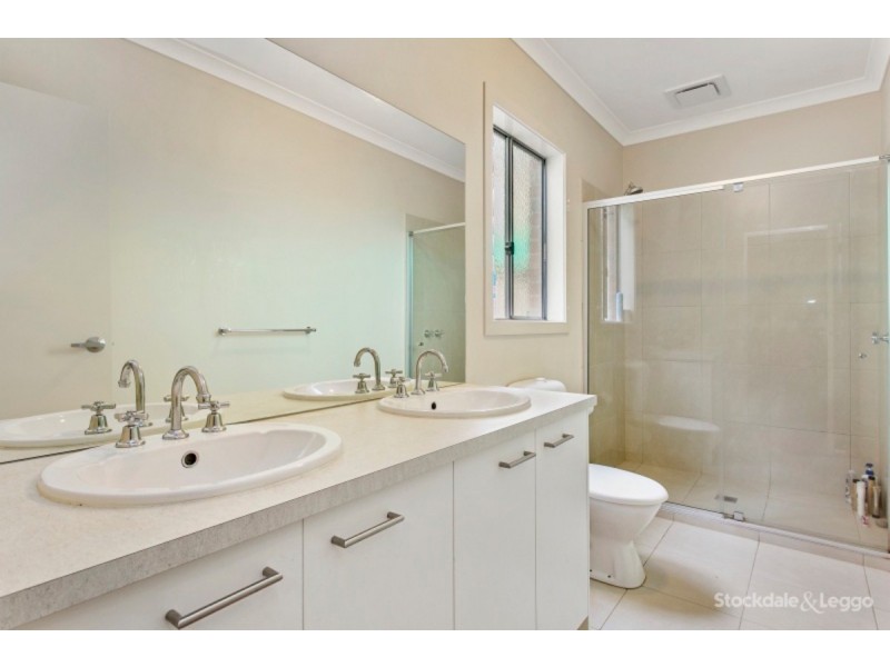 75 Beauford Avenue, Narre Warren South VIC 3805