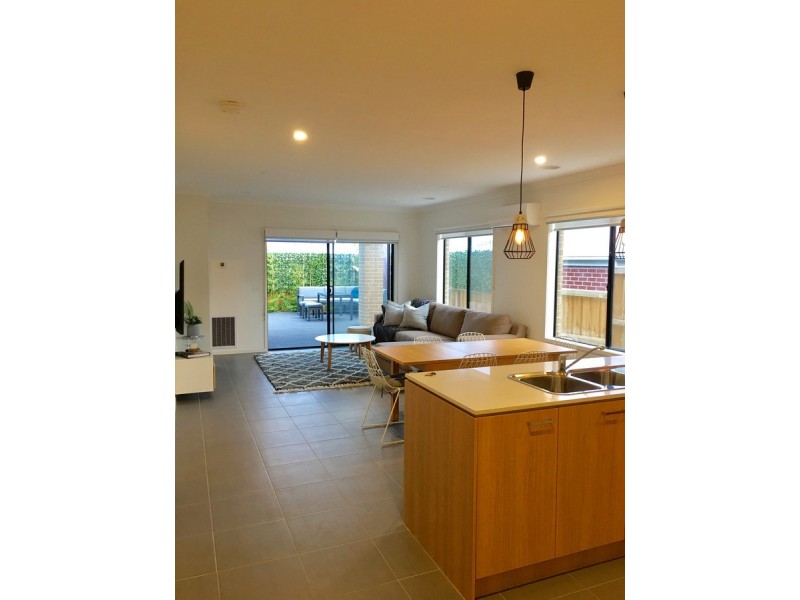 9 Craft Street, Officer VIC 3809